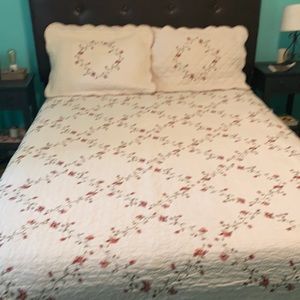 Queen size English garden Hannalore quilt set